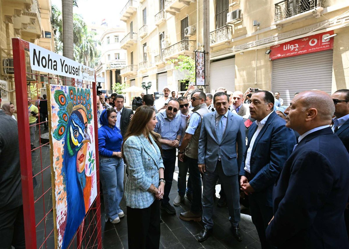 رئيس الوزراء مصطفى مدبولي خلال تدشين شارع الفن