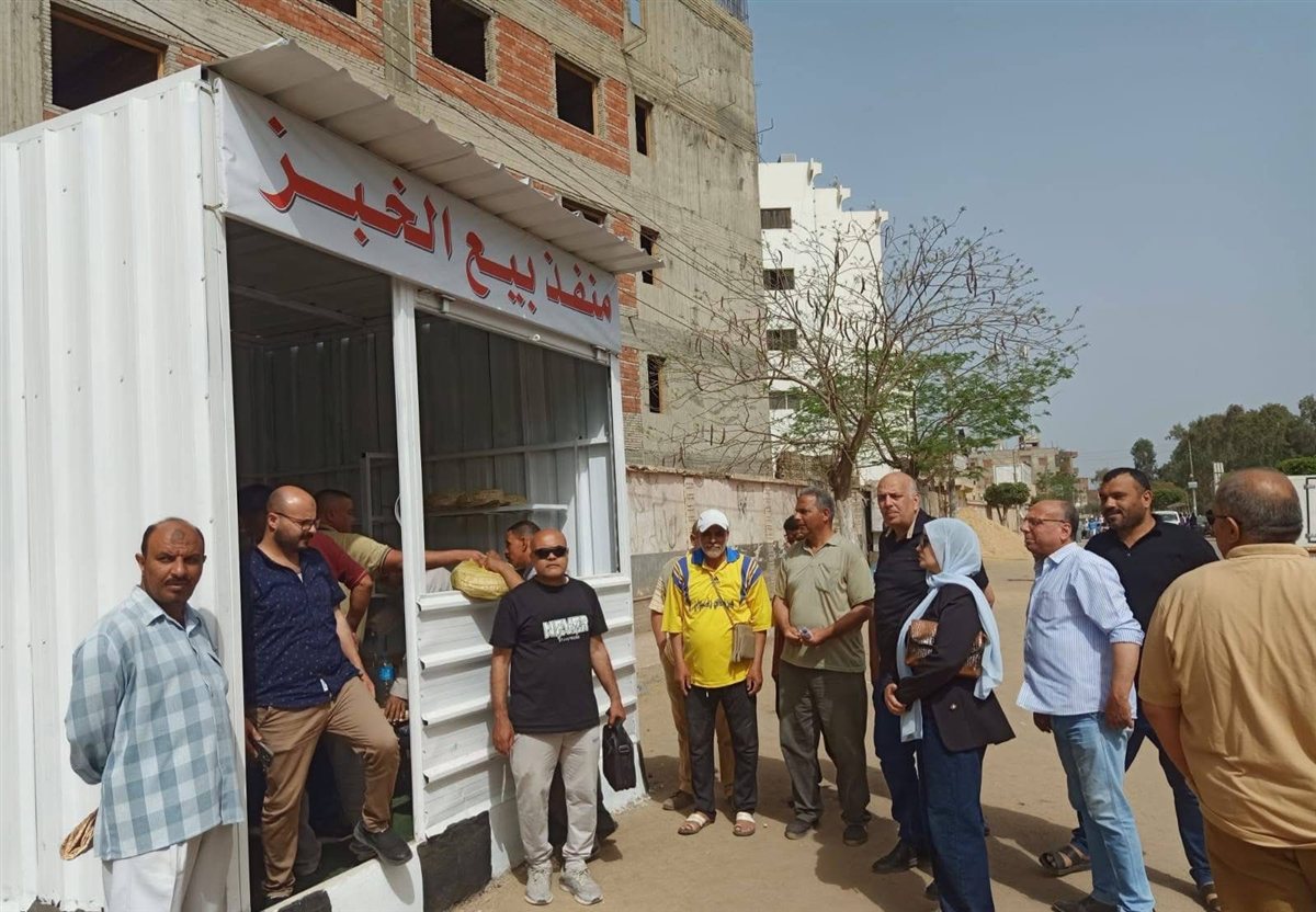 محافظ الدقهلية يفتتح منفذ الخبز المدعم في بني عبيد