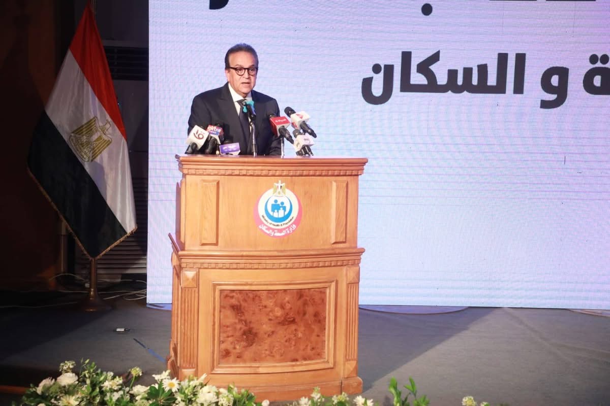 الدكتور خالد عبدالغفار وزير الصحة والسكان