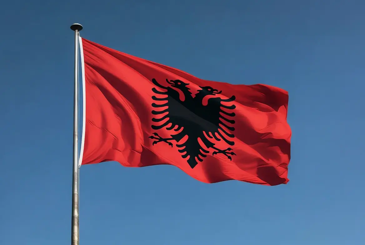 ألبانيا تواجه أزمة بيئية بسبب مشروع سازان وزفيرنيك