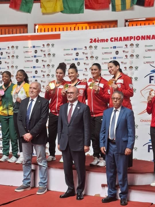 وزارة الشباب والرياضة تهنئ منتخب السلاح بعد حصد 19 ميدالية