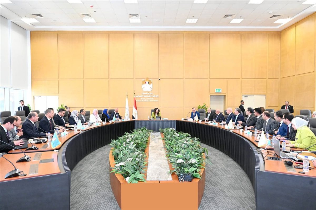 اجتماع لجنة المرافق بوزارة الإسكان