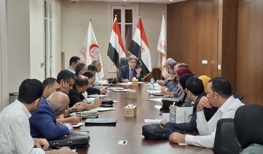     نقابة الأطباء البيطريين تطالب بمكافأة شهرية لأطباء الامتياز