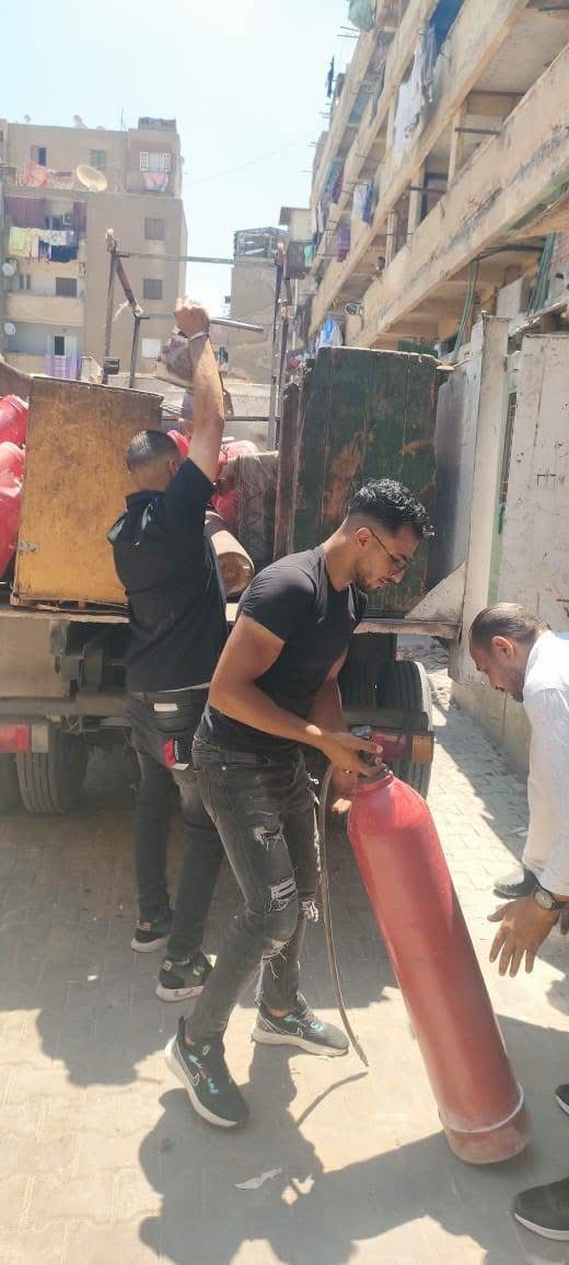 ضبط منشأة غير مرخصة لتعبئة طفايات الحريق في إمبابة