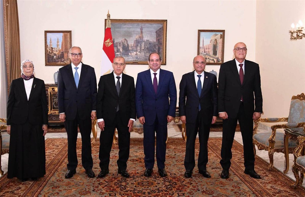 المستشارة هدى عيسى تؤدي اليمين لرئاسة النيابة الإدارية