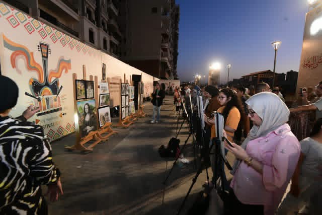محافظ الدقهلية يفتتح ممشى البهجة في المنصورة