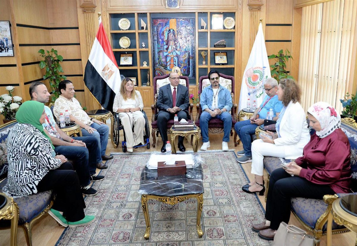 جامعة المنصورة تدعم إتاحة الفنون لذوي الإعاقة