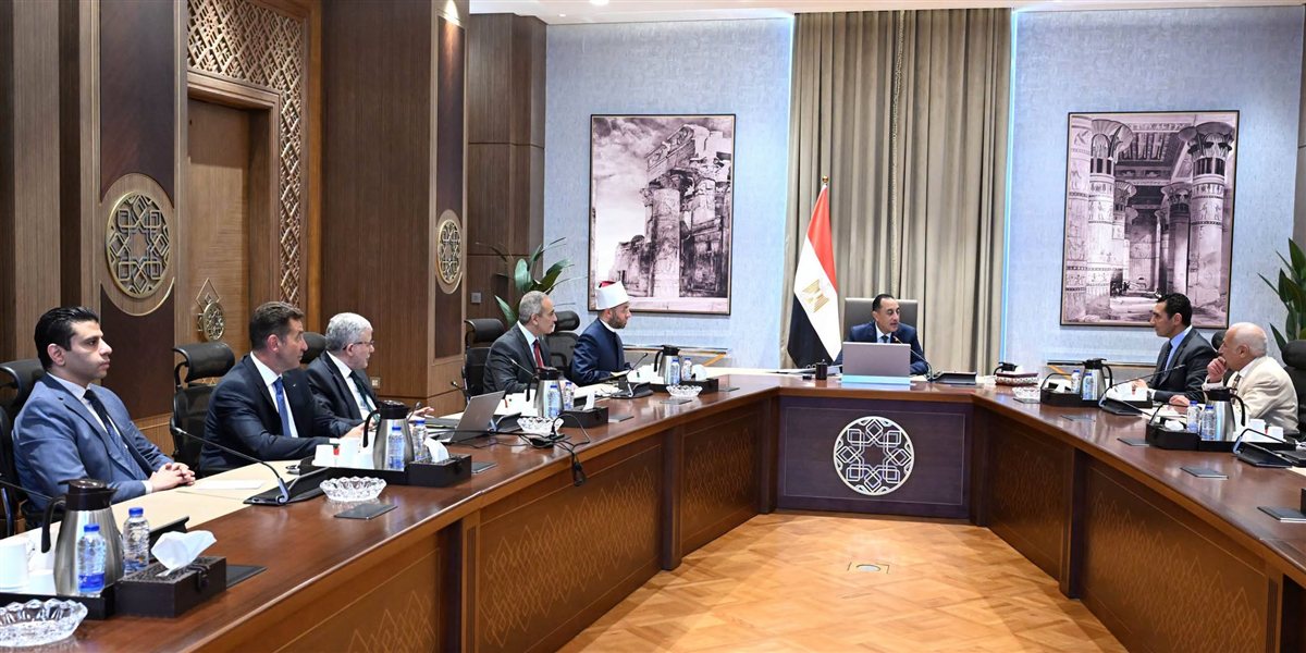 هيئة الأوقاف المصرية تناقش نموذج شراكة مع نادي الزمالك