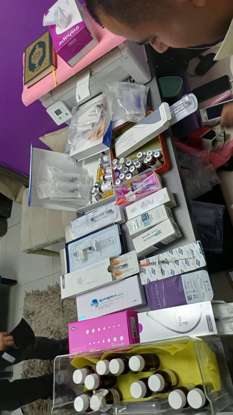 جهاز مدينة الشروق يغلق مركزين طبيين