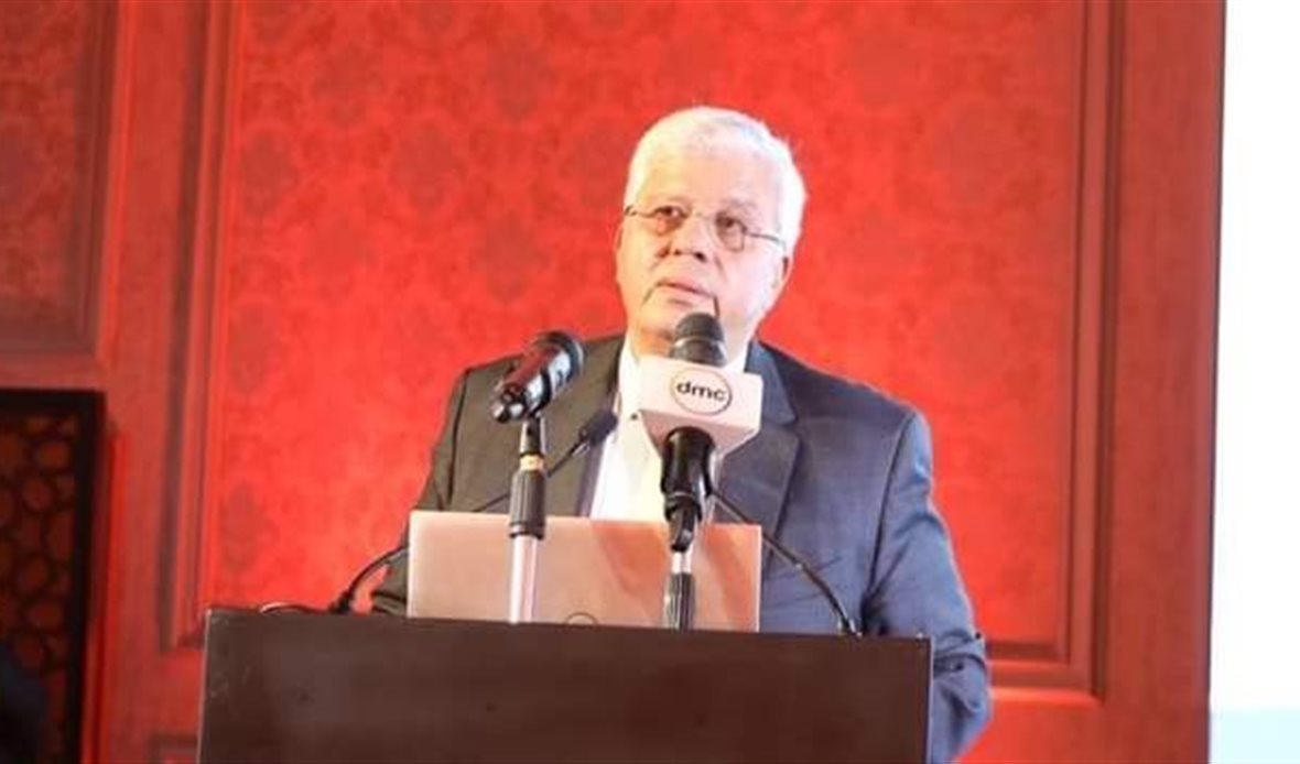 الدكتور أيمن عاشور
