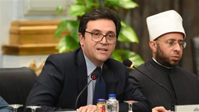 أحمد فؤاد هنو يستعرض 