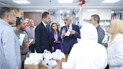 نائب وزير الصحة يتفقد عيادة ناصر الشاملة التابعة للتأمين الصحي بالقاهرة