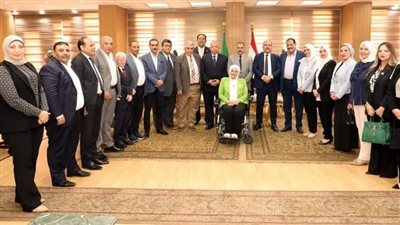 محافظ الشرقية يؤكد على ضرورة تضافر كافة الجهود لتحقيق الصالح العام وتحسين جودة حياة المواطنين