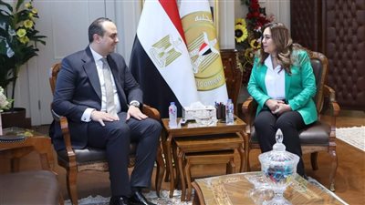 وزيرة التنمية المحلية تلتقي رئيس الهيئة العامة للرعاية الصحية 