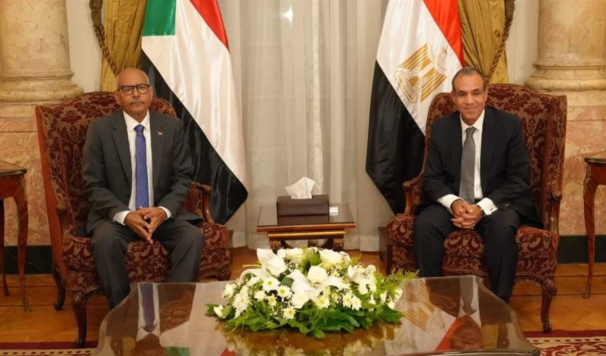 وزير الخارجية ونظيره