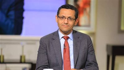 نقيب الصحفيين يتقدم ببلاغ للنائب العام للتحقيق في التعـ _دي على مصور 