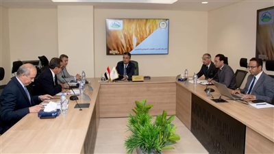 وزير التموين يجتمع برئيس الشركة المصرية القابضة للصوامع والتخزين