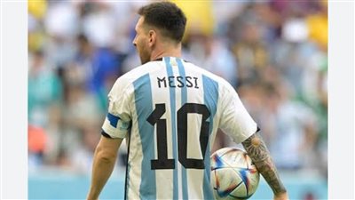 حكومة الأرجنتين تطالب ميسي بالاعتذار لإنهاء أزمة العنصرية