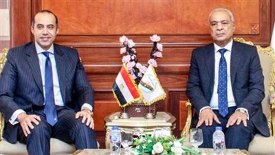 محمود فوزي يزور رئيس هيئة النيابة الإدارية