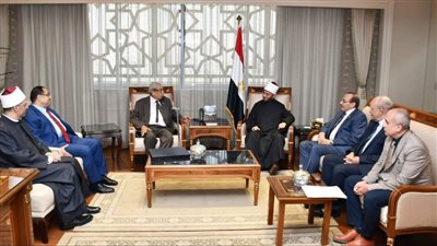 وزير الأوقاف يستقبل وفد هيئة الأوقاف القبطية لبحث التعاون المشترك