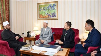 وزير الأوقاف يلتقي رئيس الجمعية الإسلامية الصينية والوفد المرافق له