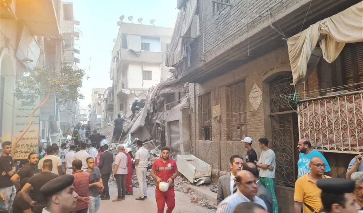 انهيار العقار 