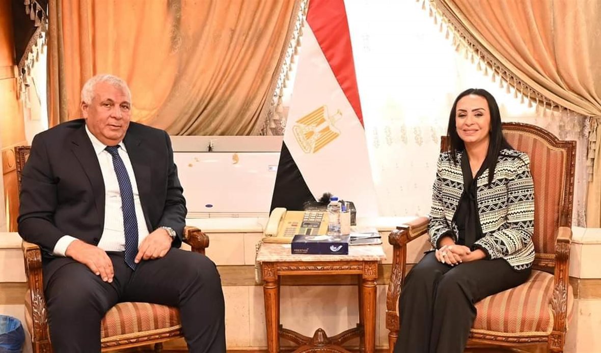 وزيرة التضامن ومحافظ