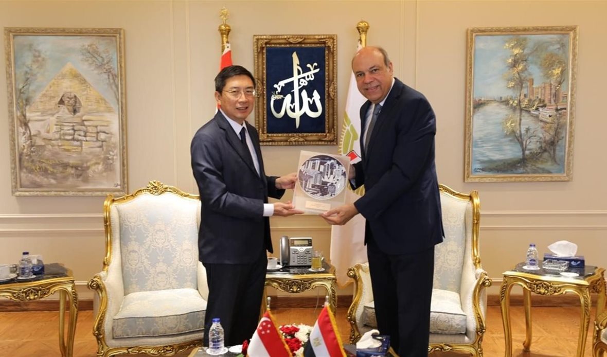 وزير الطيران المدني