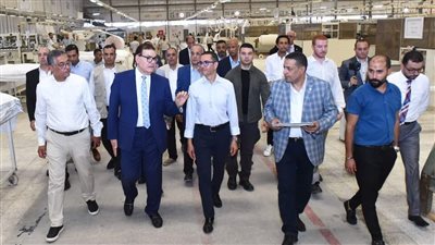 وزير الاستثمار يتفقد التوسعات صديقة البيئة بالمنطقة الحرة بالإسكندرية