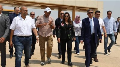 وزيرة التنمية المحلية ومحافظ الجيزة يتفقدان مشروعات التطوير بالمحاور المؤدية للمتحف المصري الكبير