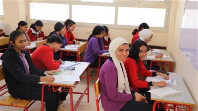 كل ما تحتاج معرفته عن تقديم الصف الأول الثانوي 2024: خطوات وإرشادات شاملة