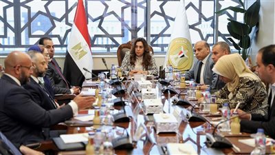 وزيرة التنمية المحلية تبحث مع وفد من بنك مصر التعاون المشترك في عدد من المجالات بالمحافظات