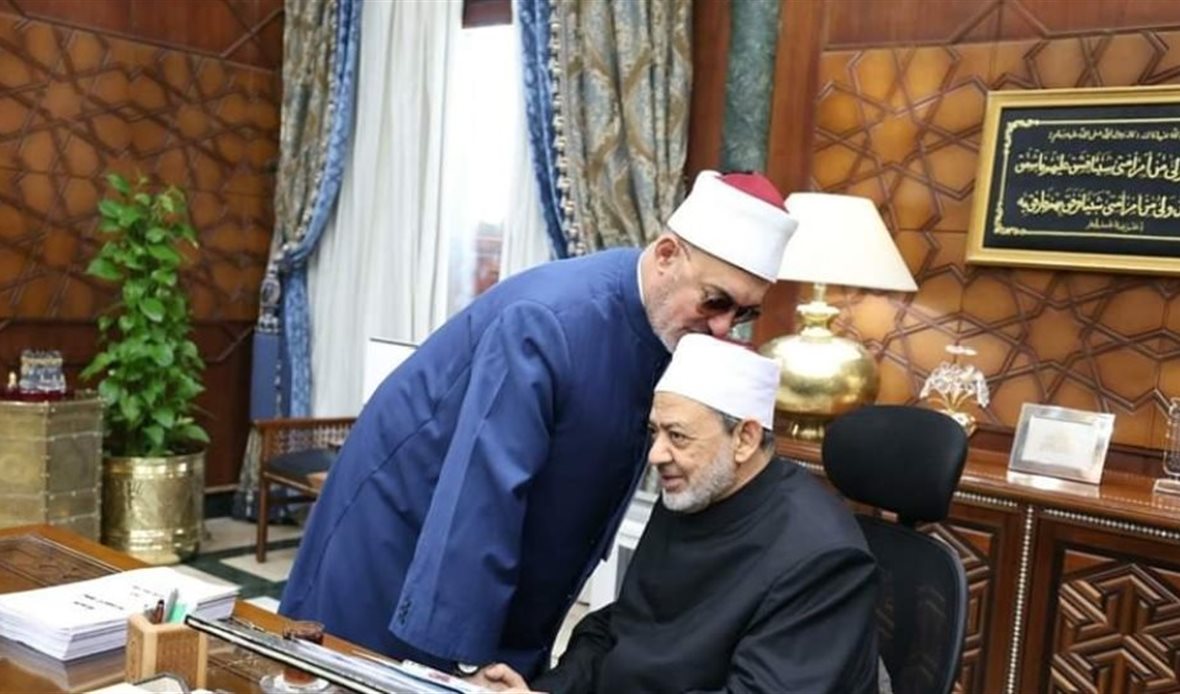 مفتي الجمهورية يقبل