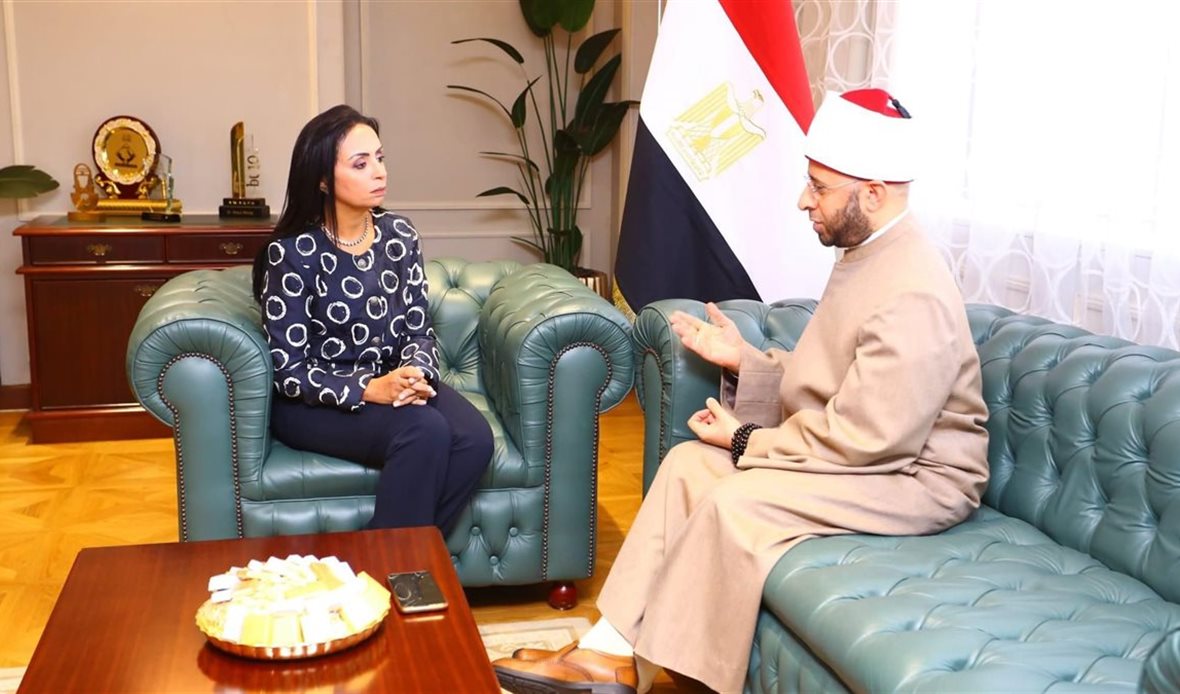 وزير الأوقاف ووزيرة