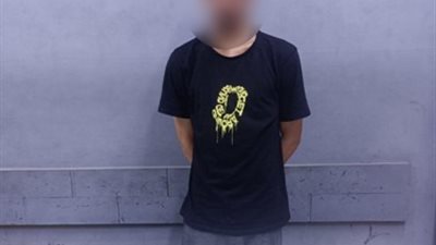 “سائق يعتدي على محامٍ بعد رفضه إعطاءه المال في السلام”