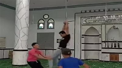 القبض على 4 طلاب لأدائهم حركات استعراضية واللهو داخل مسجد بالدقهلية