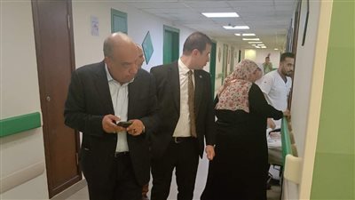 وزير الكهرباء يتفقد سير العمل بمستشفى 