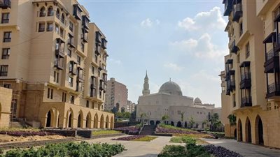 وزير الإسكان يتابع موقف تنفيذ مشروع تطوير 