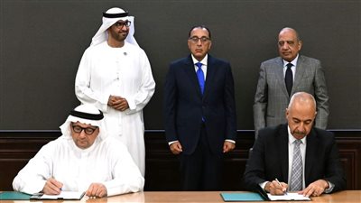 رئيس الوزراء يشهد توقيع اتفاقيتي إنشاء محطة إنتاج الكهرباء من طاقة الرياح