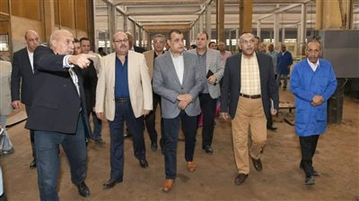 وزير الدولة للإنتاج الحربي يتفقد شركة شبرا للصناعات الهندسية 