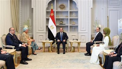 الرئيس السيسي يستقبل أمينة محمد نائبة سكرتير عام الأمم المتحدة 
