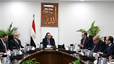 رئيس الوزراء يعقد اجتماعًا لمُراجعة الأجندة التشريعية ومشروعات القوانين التي سيتم تقديمها للبرلمان