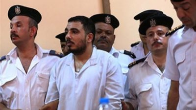  “سفاح التجمع أمام المحكمة: ‘أحب مساعدة الناس لكني عانيت بسبب مرضي’”