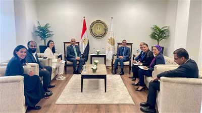 وزير الاستثمار يلتقي وفد مجموعة كرافت هاينز العالمية لاستعراض خطط المجموعة لمضاعفة معدلات الإنتاج وزيادة الصادرات
