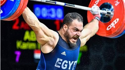 انسحاب كريم أبو كحلة بعد تعرضه لإصابة بمنافسات رفع الأثقال بالاولمبياد