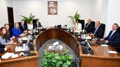 وزير الخارجية يستقبل وفداً من أعضاء الكونجرس الأمريكي