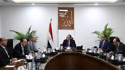 “مدبولي” يستعرض مع وزير الاتصالات أوجه التعاون مع الوزارات المختلفة في مجال التحول الرقمي