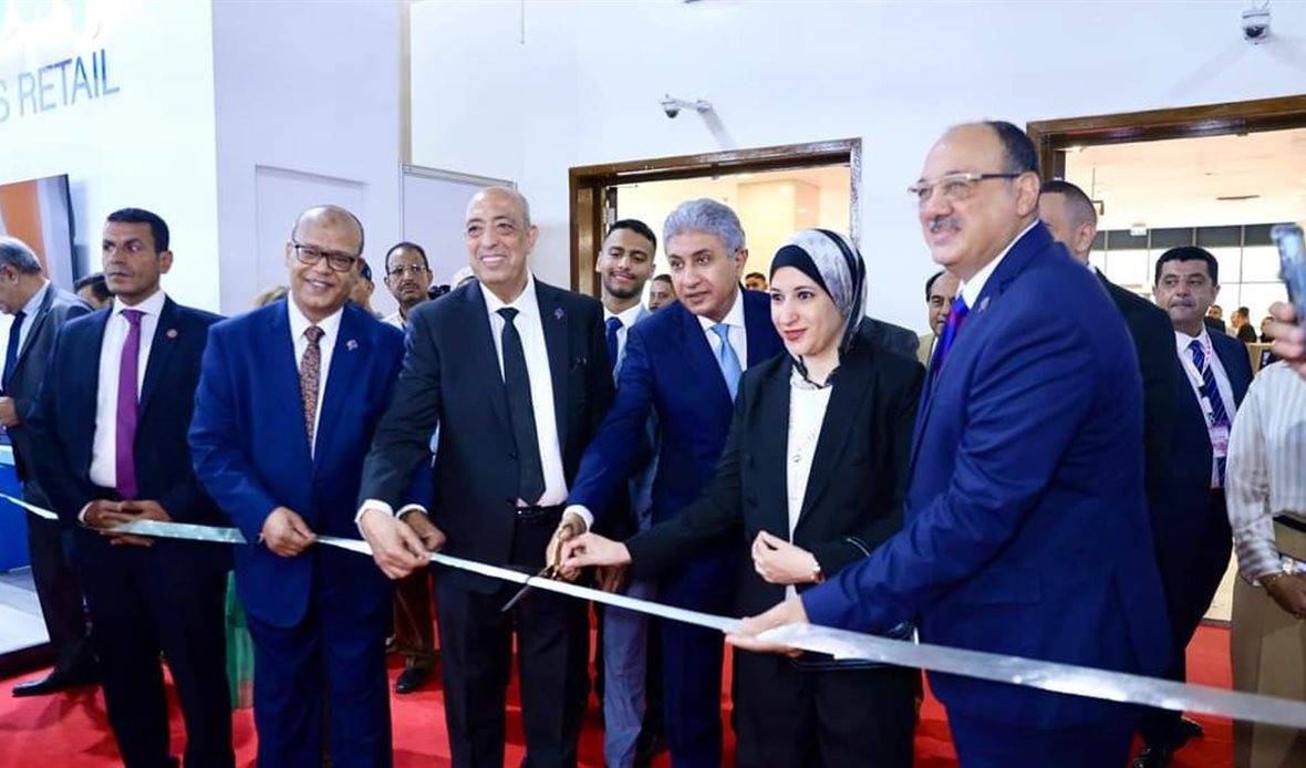 خلال افتتاح المعرض