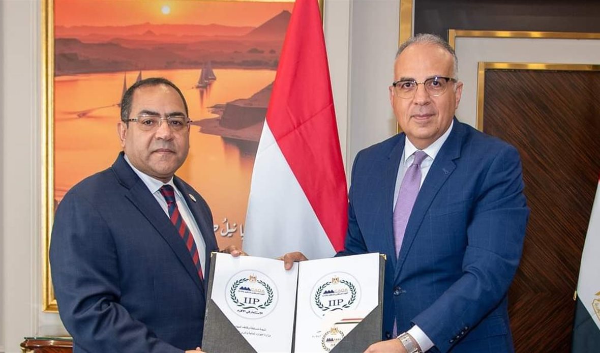 وزير الري ورئيس الجهاز
