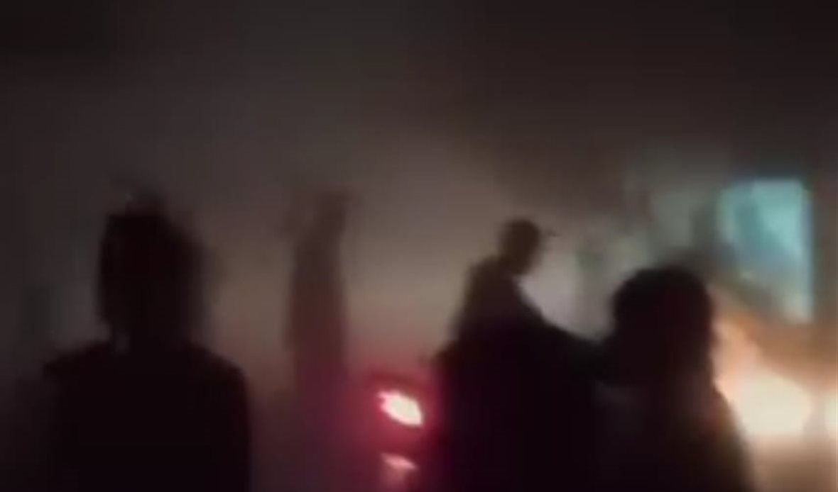 العقار المنهار 